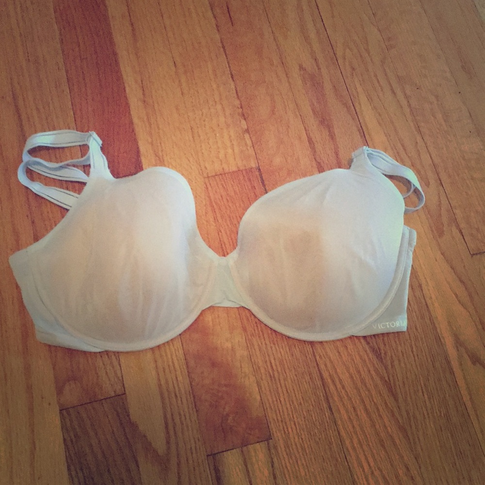 Victoria’s Secret bra size 36DD